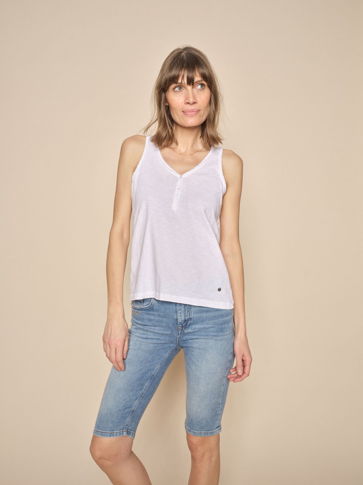 Modelshot / Blue / Detail